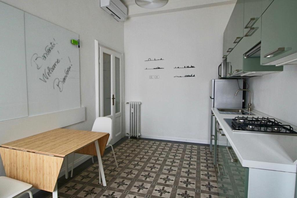 Lacaralele1 Milano Ngoại thất bức ảnh